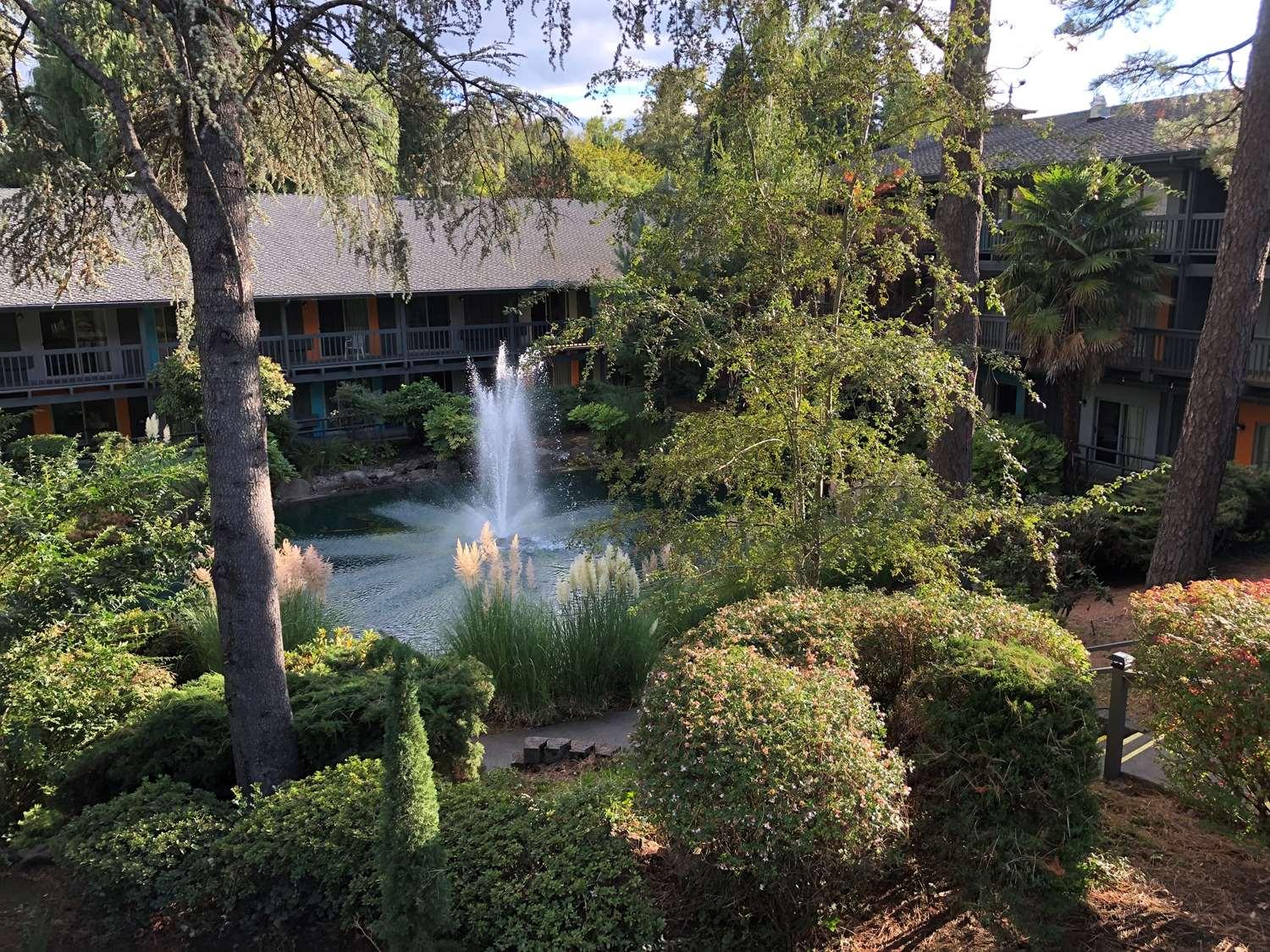 Best Western Portland West Beaverton Экстерьер фото