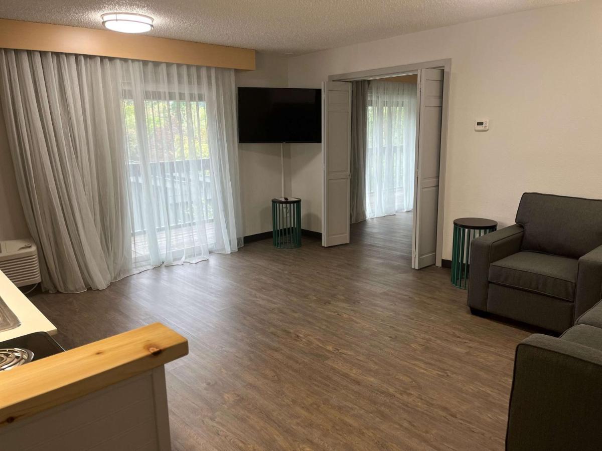 Best Western Portland West Beaverton Экстерьер фото