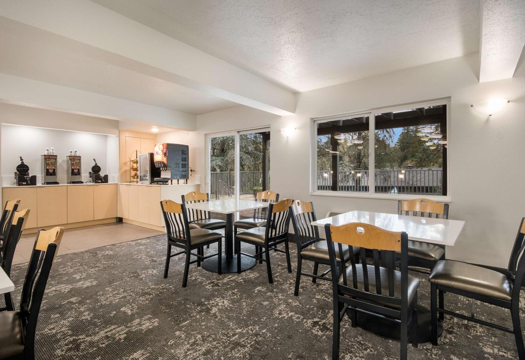 Best Western Portland West Beaverton Экстерьер фото